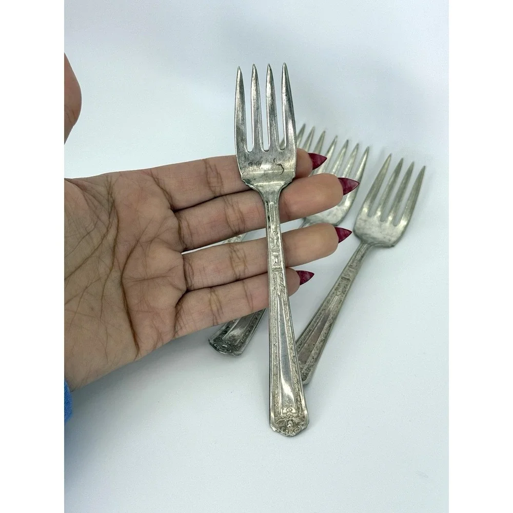 Set of 4 Vintage EPNS Silverplate Forks NS‎ Co Floral Scroll Pattern Flatware